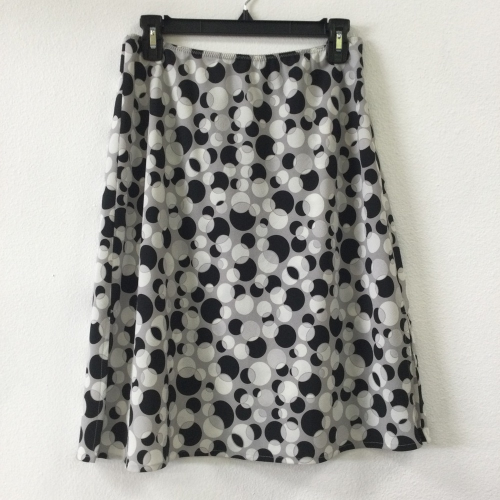 THE LIMITED SKIRT